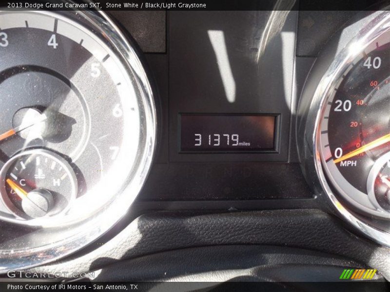 Stone White / Black/Light Graystone 2013 Dodge Grand Caravan SXT