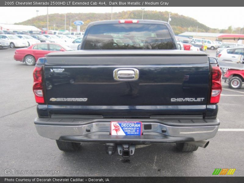 Dark Blue Metallic / Medium Gray 2005 Chevrolet Silverado 2500HD LT Extended Cab 4x4