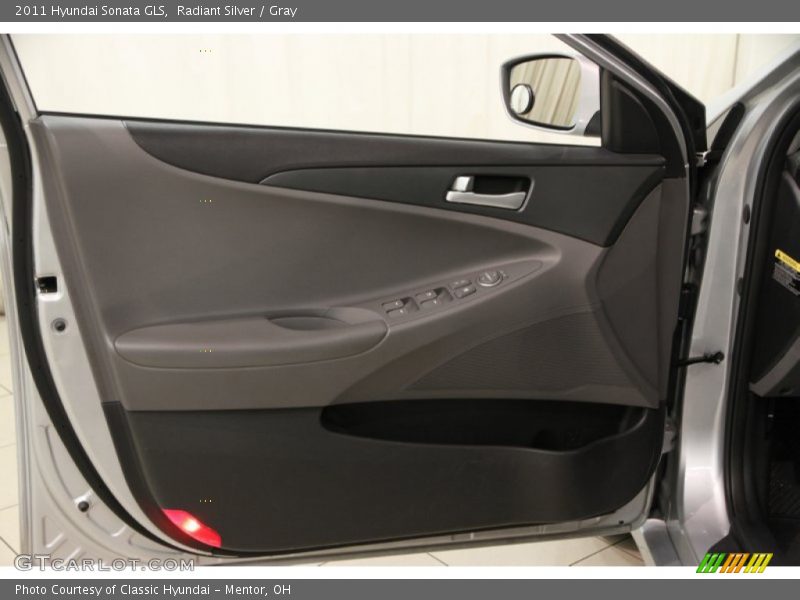 Radiant Silver / Gray 2011 Hyundai Sonata GLS