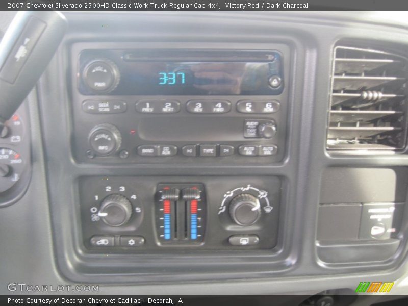 Victory Red / Dark Charcoal 2007 Chevrolet Silverado 2500HD Classic Work Truck Regular Cab 4x4