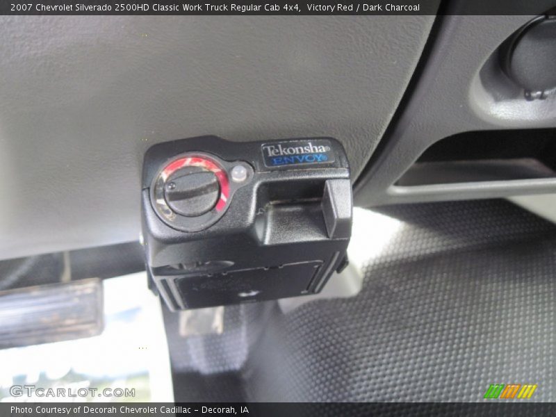 Victory Red / Dark Charcoal 2007 Chevrolet Silverado 2500HD Classic Work Truck Regular Cab 4x4