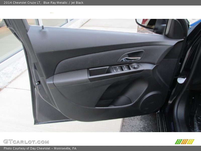 Door Panel of 2014 Cruze LT