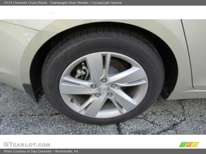 Champagne Silver Metallic / Cocoa/Light Neutral 2014 Chevrolet Cruze Diesel