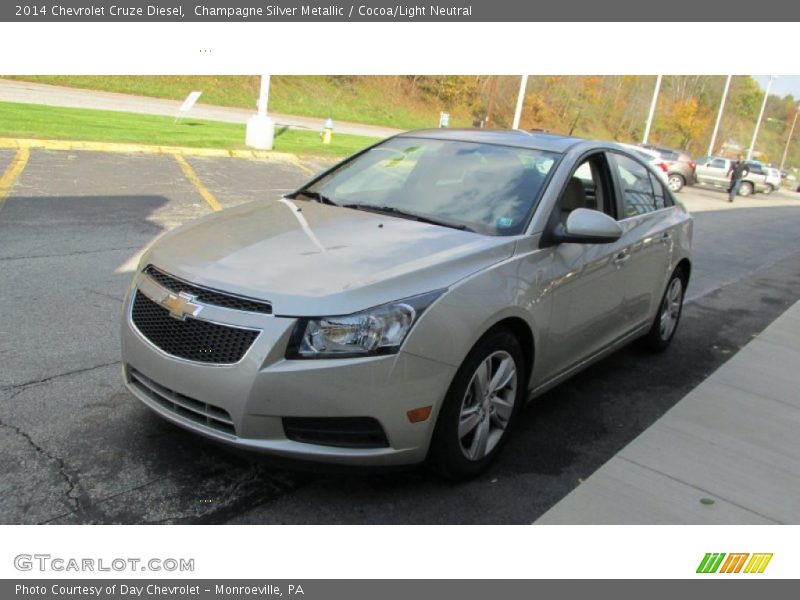 Champagne Silver Metallic / Cocoa/Light Neutral 2014 Chevrolet Cruze Diesel