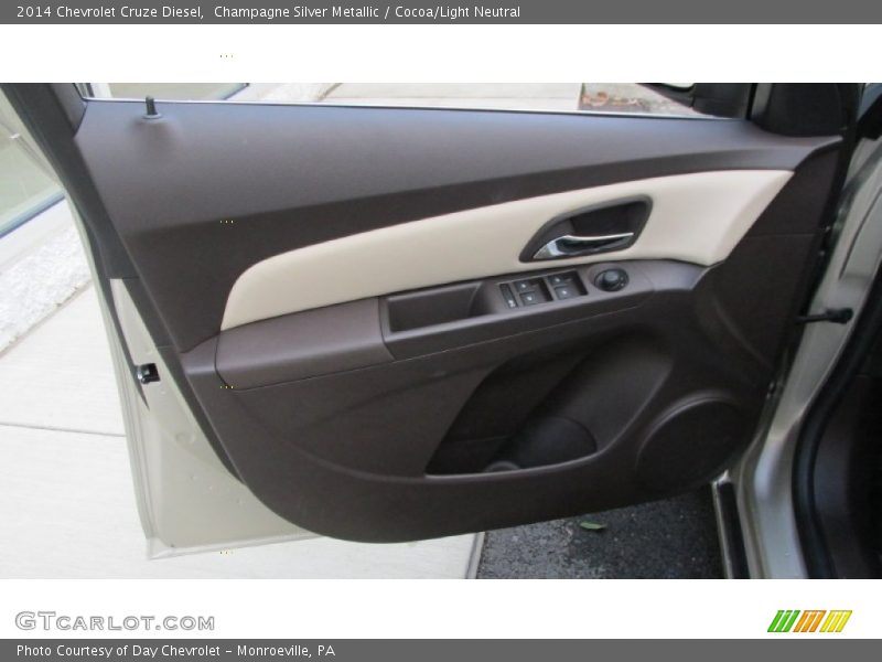Champagne Silver Metallic / Cocoa/Light Neutral 2014 Chevrolet Cruze Diesel