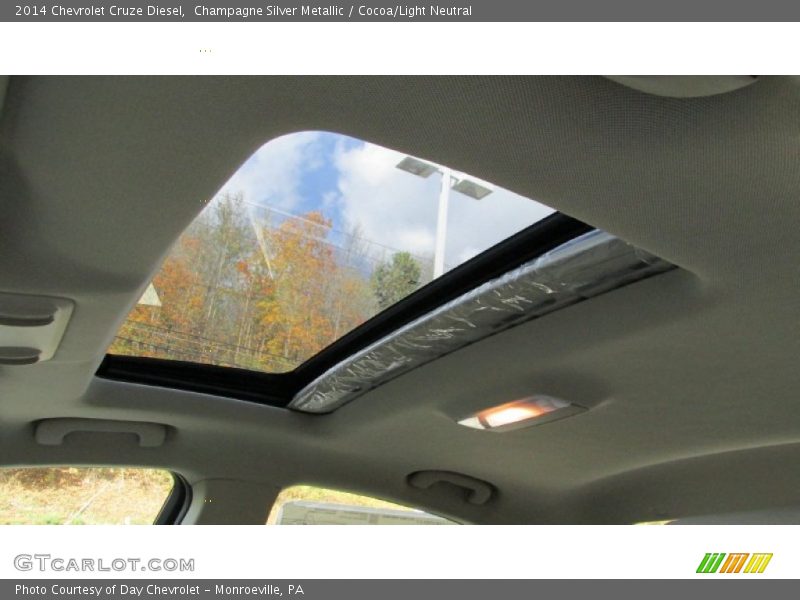 Champagne Silver Metallic / Cocoa/Light Neutral 2014 Chevrolet Cruze Diesel