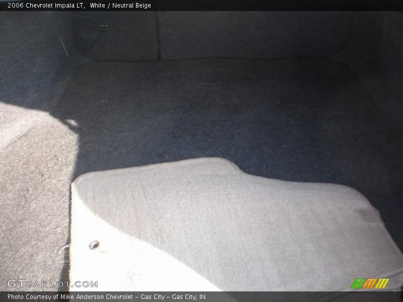 White / Neutral Beige 2006 Chevrolet Impala LT