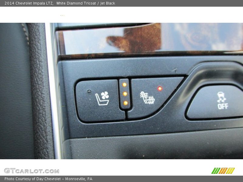 White Diamond Tricoat / Jet Black 2014 Chevrolet Impala LTZ