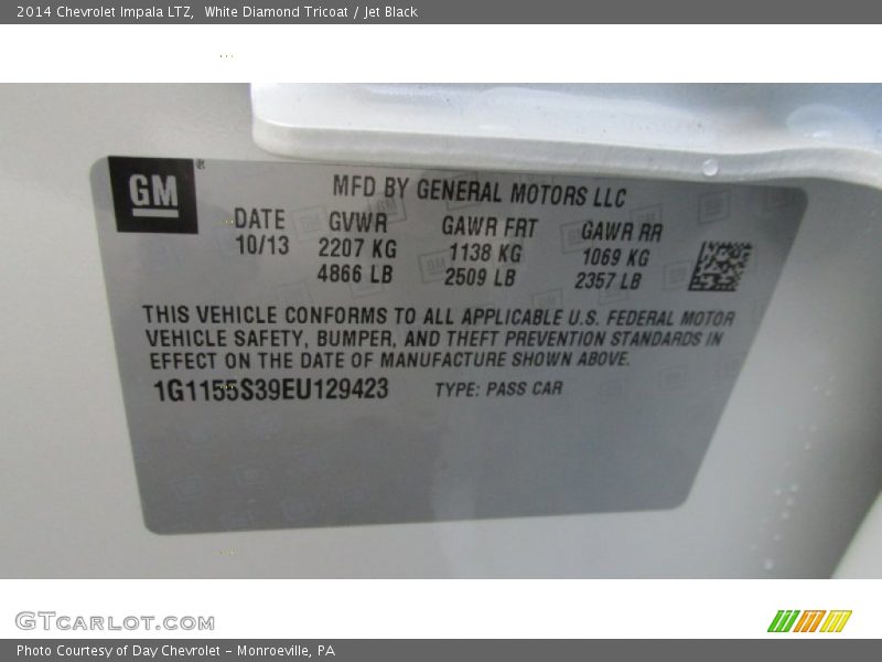 White Diamond Tricoat / Jet Black 2014 Chevrolet Impala LTZ