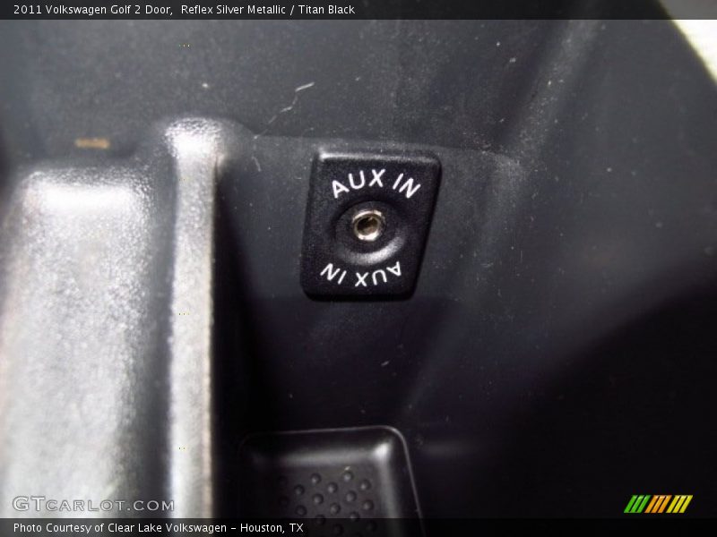 Reflex Silver Metallic / Titan Black 2011 Volkswagen Golf 2 Door