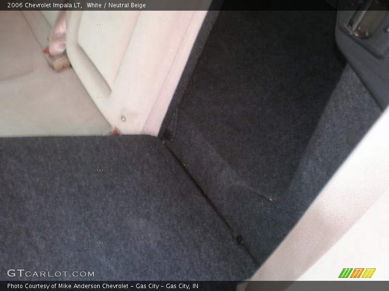 White / Neutral Beige 2006 Chevrolet Impala LT