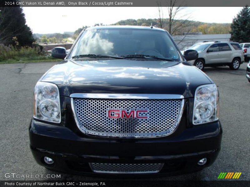 Onyx Black / Cocoa/Light Cashmere 2014 GMC Yukon XL Denali AWD