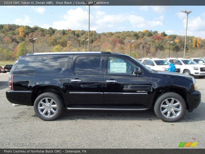 Onyx Black / Cocoa/Light Cashmere 2014 GMC Yukon XL Denali AWD