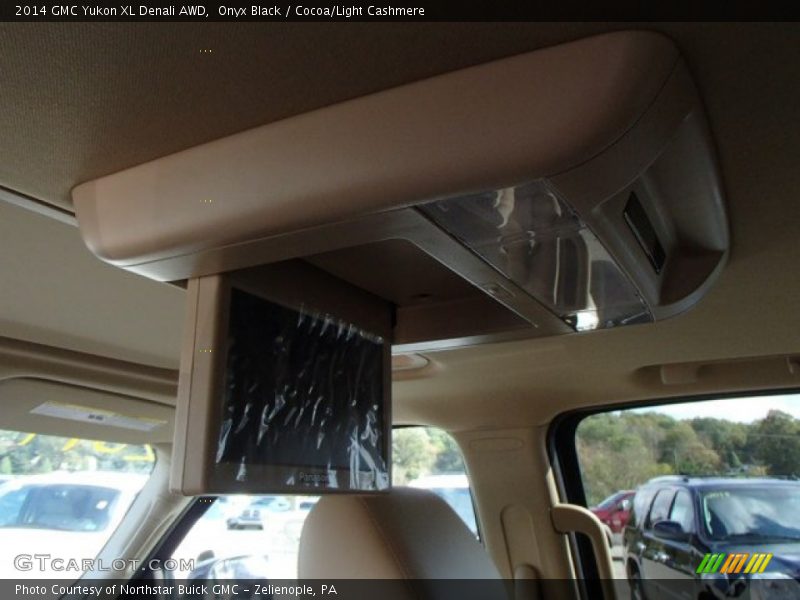 Onyx Black / Cocoa/Light Cashmere 2014 GMC Yukon XL Denali AWD