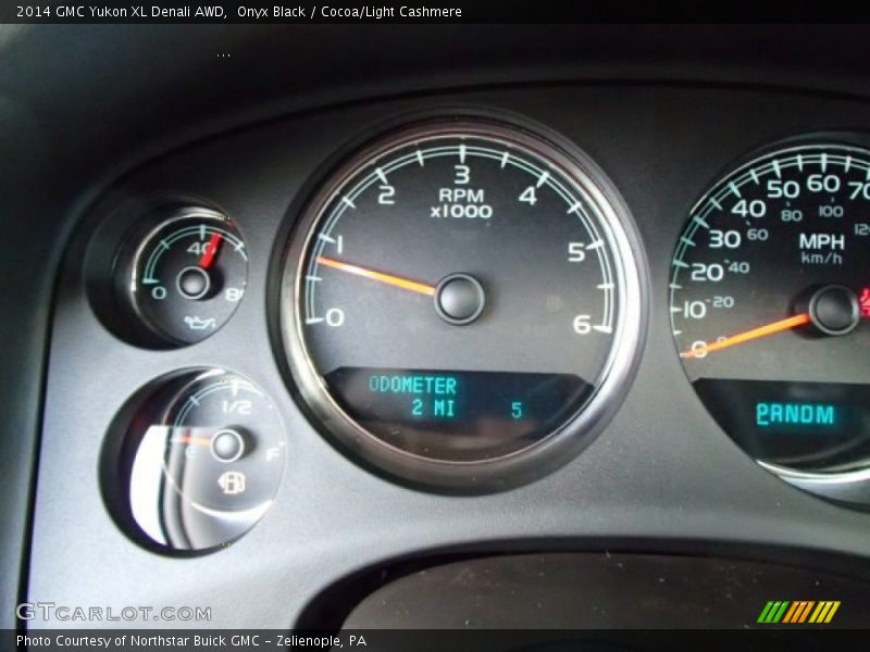 Onyx Black / Cocoa/Light Cashmere 2014 GMC Yukon XL Denali AWD