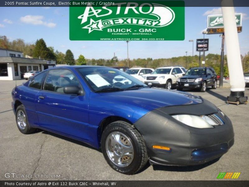 Electric Blue Metallic / Graphite 2005 Pontiac Sunfire Coupe