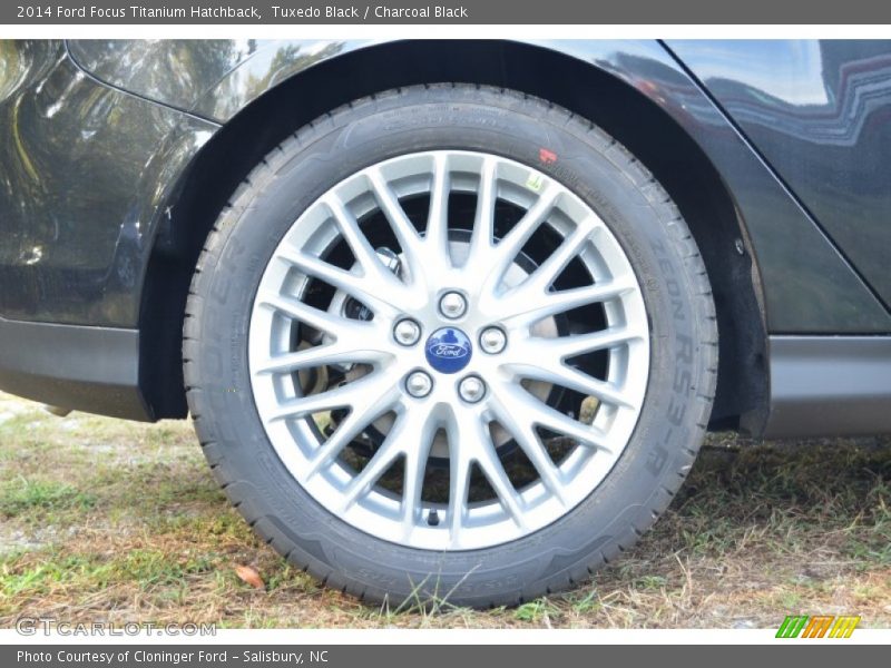 Tuxedo Black / Charcoal Black 2014 Ford Focus Titanium Hatchback