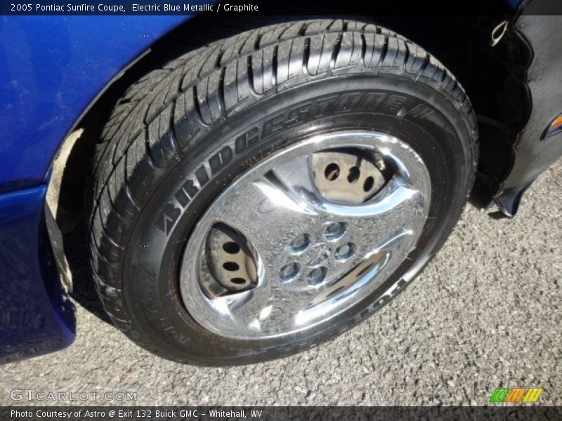 Electric Blue Metallic / Graphite 2005 Pontiac Sunfire Coupe