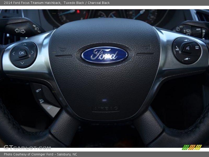 Tuxedo Black / Charcoal Black 2014 Ford Focus Titanium Hatchback