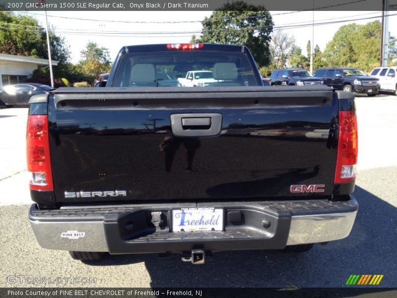 Onyx Black / Dark Titanium 2007 GMC Sierra 1500 SLE Regular Cab