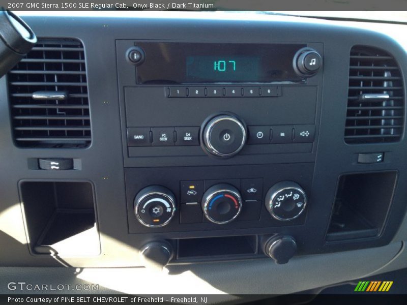 Onyx Black / Dark Titanium 2007 GMC Sierra 1500 SLE Regular Cab