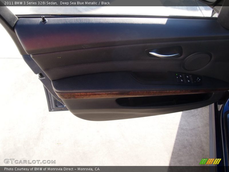 Deep Sea Blue Metallic / Black 2011 BMW 3 Series 328i Sedan