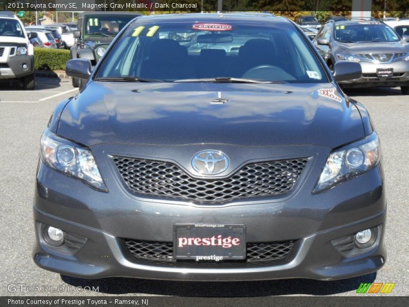 Magnetic Gray Metallic / Dark Charcoal 2011 Toyota Camry SE
