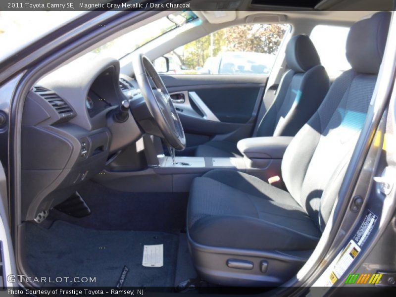Magnetic Gray Metallic / Dark Charcoal 2011 Toyota Camry SE
