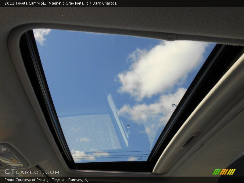 Magnetic Gray Metallic / Dark Charcoal 2011 Toyota Camry SE