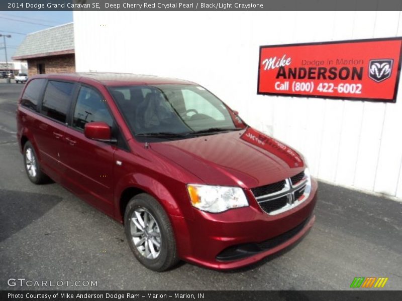 Deep Cherry Red Crystal Pearl / Black/Light Graystone 2014 Dodge Grand Caravan SE