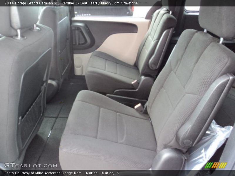 Redline 2-Coat Pearl / Black/Light Graystone 2014 Dodge Grand Caravan SE