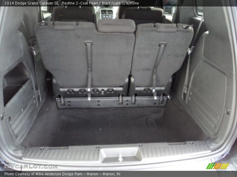 Redline 2-Coat Pearl / Black/Light Graystone 2014 Dodge Grand Caravan SE