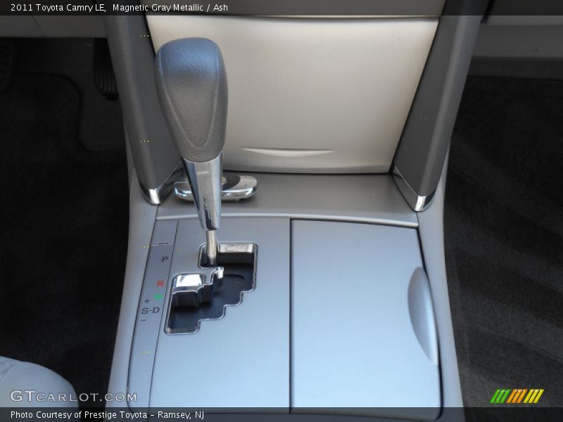Magnetic Gray Metallic / Ash 2011 Toyota Camry LE
