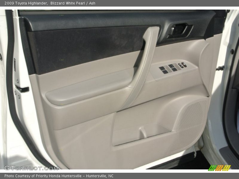 Blizzard White Pearl / Ash 2009 Toyota Highlander