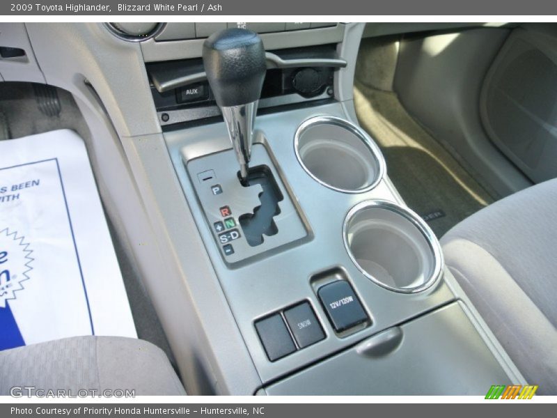 Blizzard White Pearl / Ash 2009 Toyota Highlander