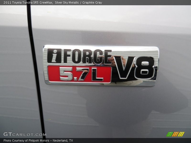 Silver Sky Metallic / Graphite Gray 2011 Toyota Tundra SR5 CrewMax