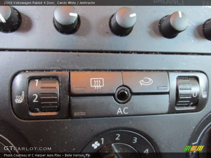 Candy White / Anthracite 2009 Volkswagen Rabbit 4 Door