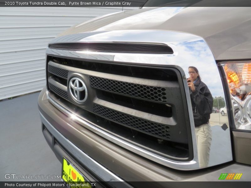 Pyrite Brown Mica / Graphite Gray 2010 Toyota Tundra Double Cab