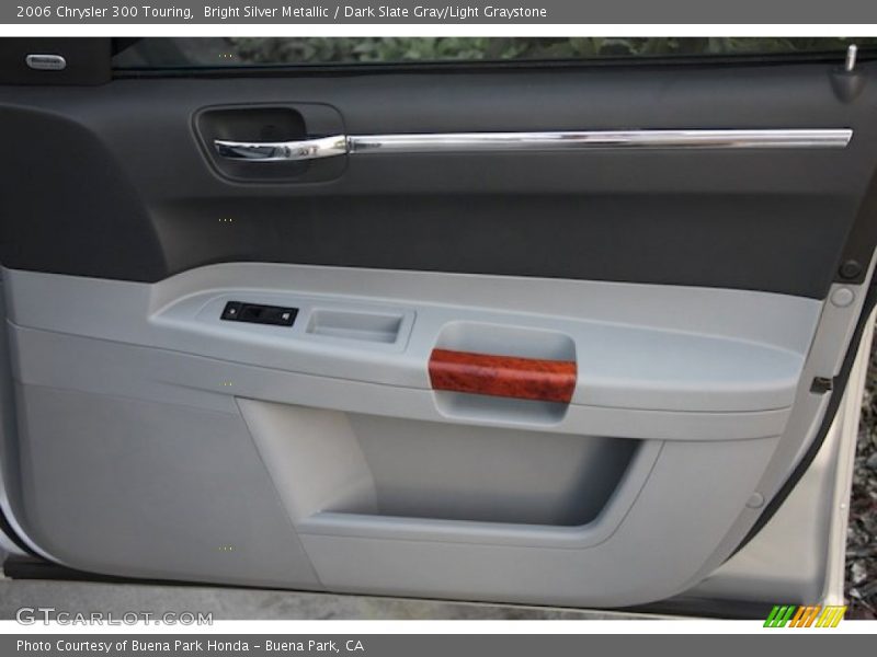 Bright Silver Metallic / Dark Slate Gray/Light Graystone 2006 Chrysler 300 Touring