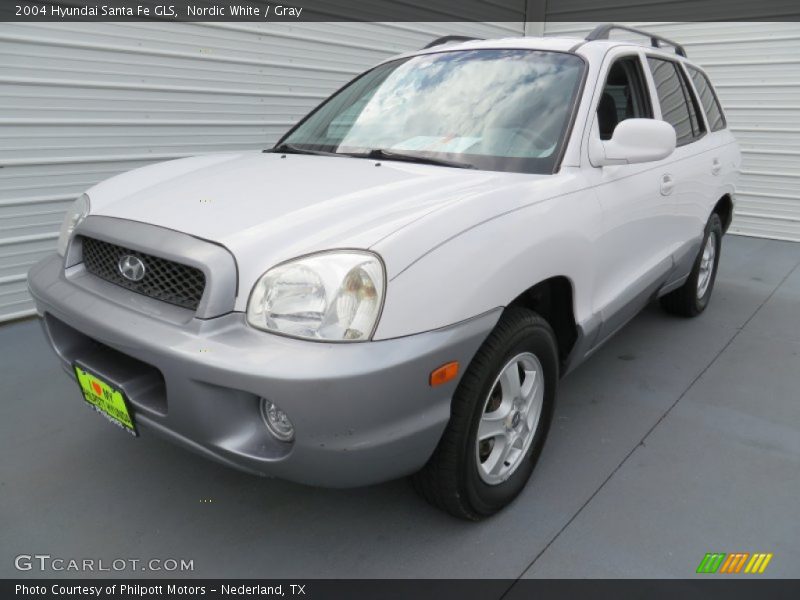 Nordic White / Gray 2004 Hyundai Santa Fe GLS