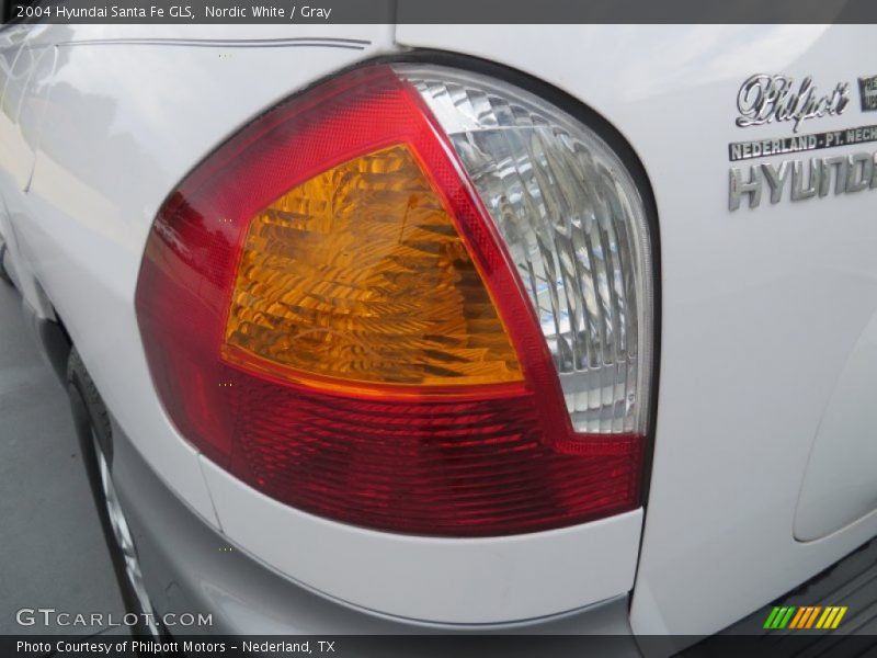 Nordic White / Gray 2004 Hyundai Santa Fe GLS