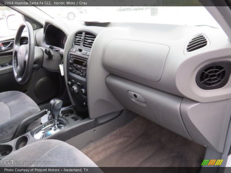 Nordic White / Gray 2004 Hyundai Santa Fe GLS