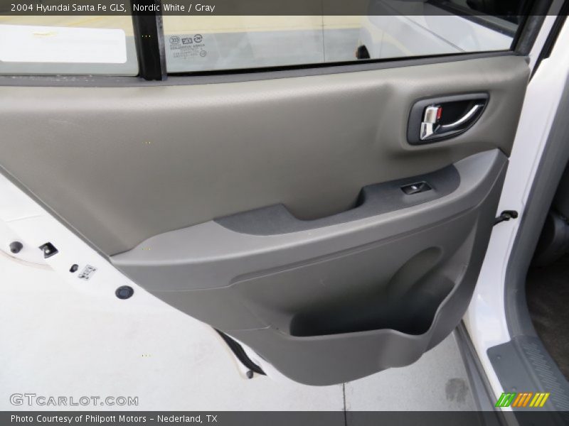 Nordic White / Gray 2004 Hyundai Santa Fe GLS