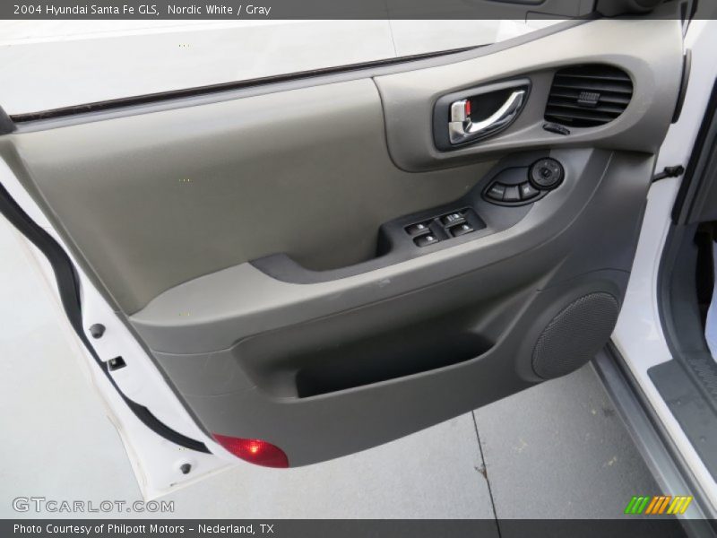 Nordic White / Gray 2004 Hyundai Santa Fe GLS