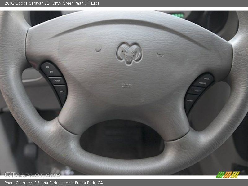Onyx Green Pearl / Taupe 2002 Dodge Caravan SE