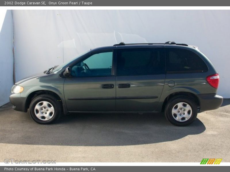 Onyx Green Pearl / Taupe 2002 Dodge Caravan SE