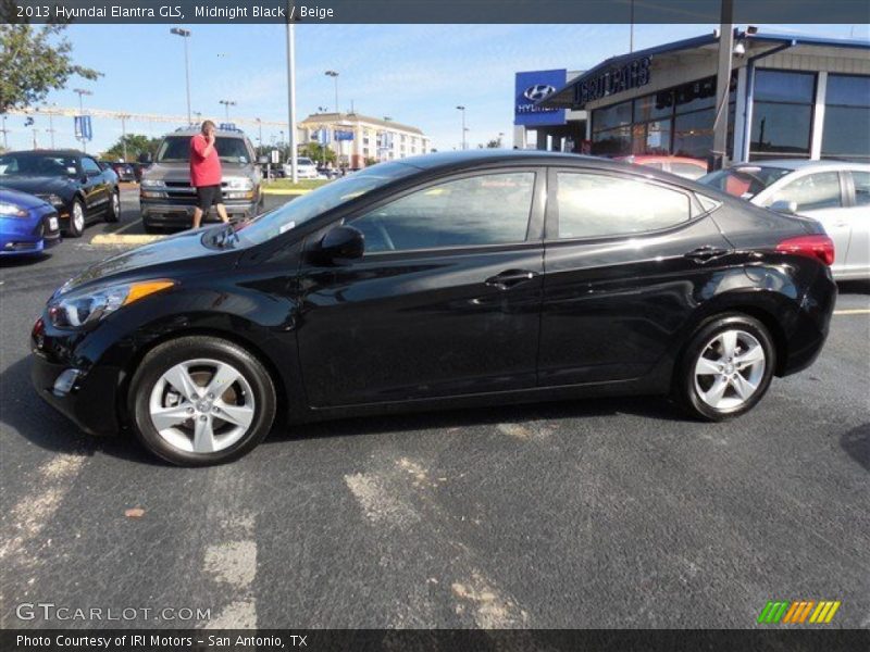 Midnight Black / Beige 2013 Hyundai Elantra GLS