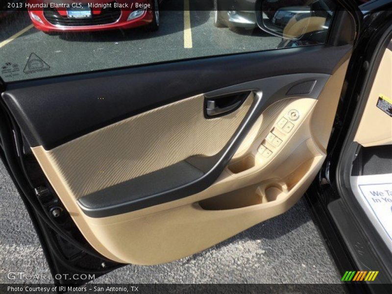 Midnight Black / Beige 2013 Hyundai Elantra GLS