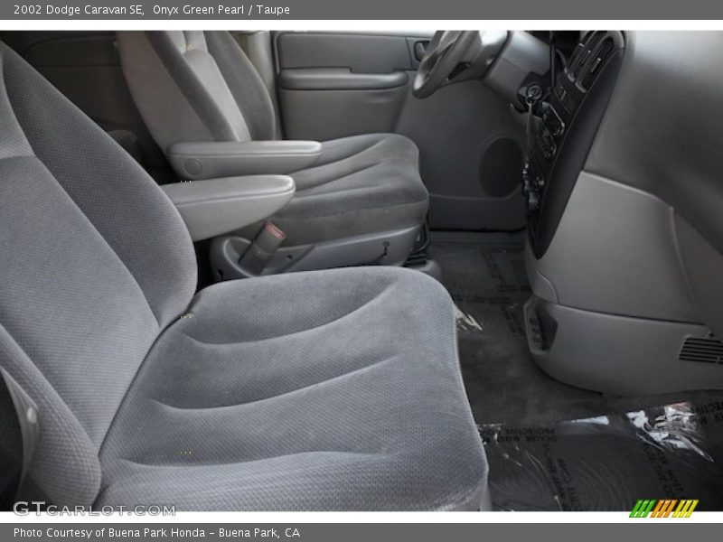 Onyx Green Pearl / Taupe 2002 Dodge Caravan SE