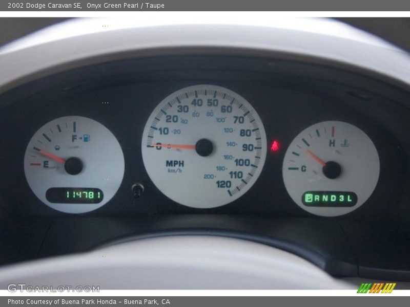 Onyx Green Pearl / Taupe 2002 Dodge Caravan SE